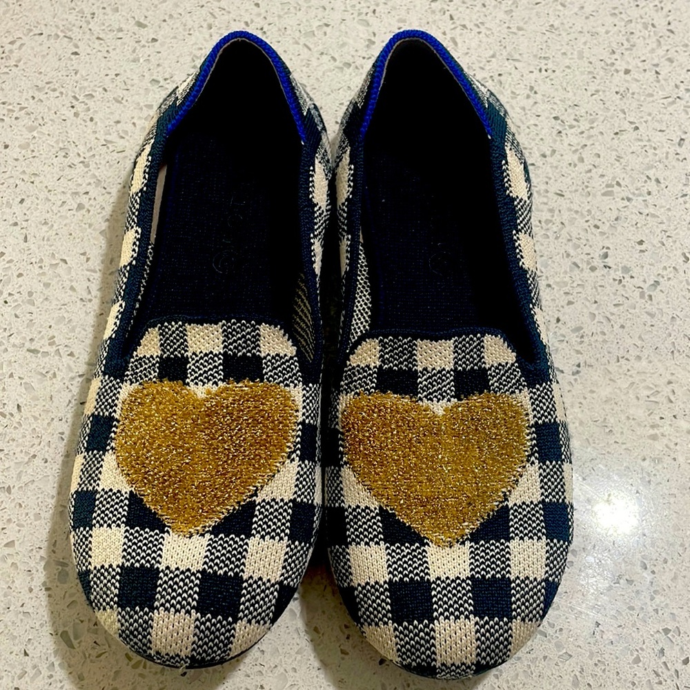 Like new girls size 4 Rothy’s